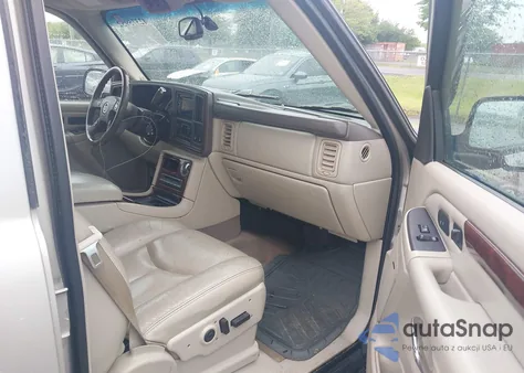 2005 Cadillac Escalade Esv Standard from USA, damaged, VIN 3GYFK66NX5G147854